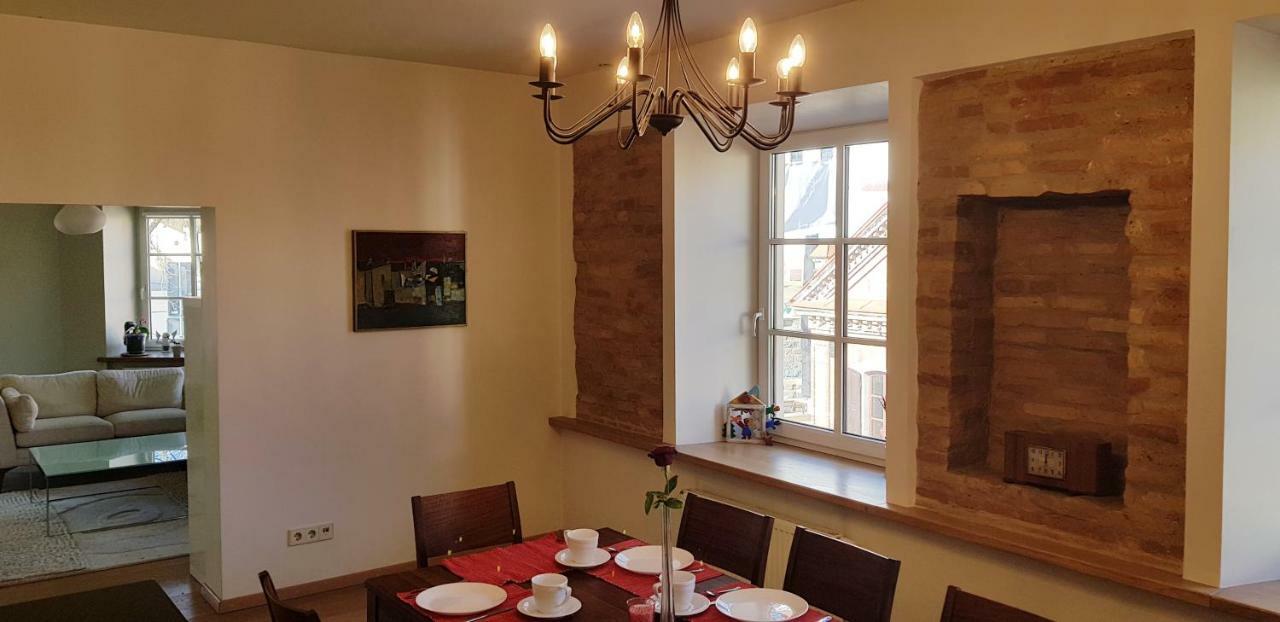 Exceptional Uzupis Bridge 3 Bedroom Apartment Vilnius Luaran gambar