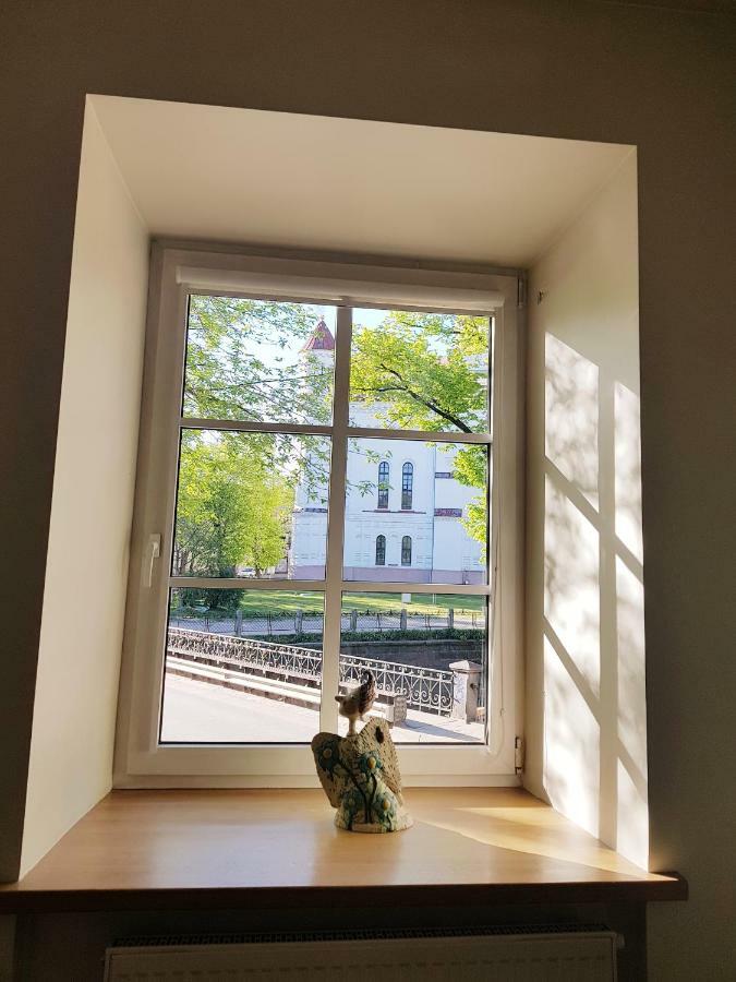 Exceptional Uzupis Bridge 3 Bedroom Apartment Vilnius Luaran gambar
