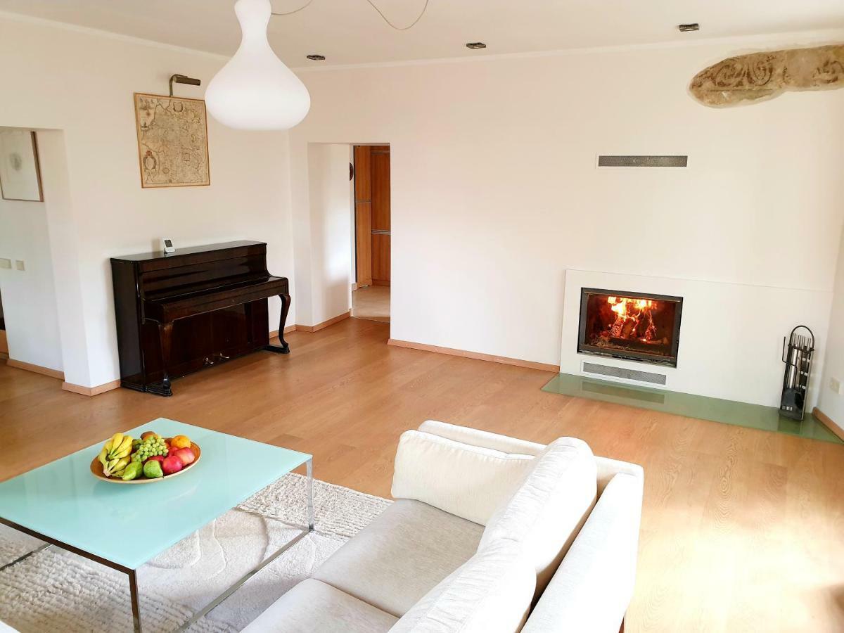 Exceptional Uzupis Bridge 3 Bedroom Apartment Vilnius Luaran gambar