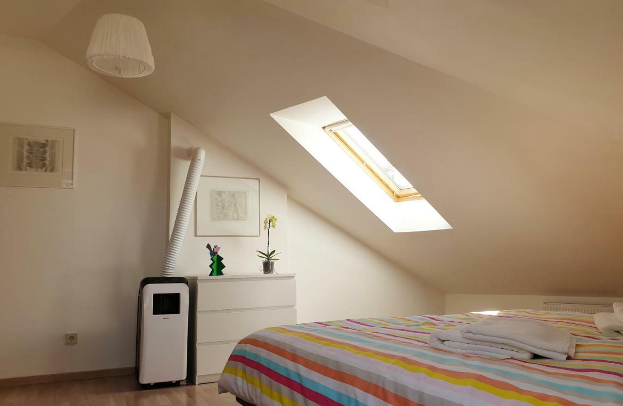 Exceptional Uzupis Bridge 3 Bedroom Apartment Vilnius Luaran gambar