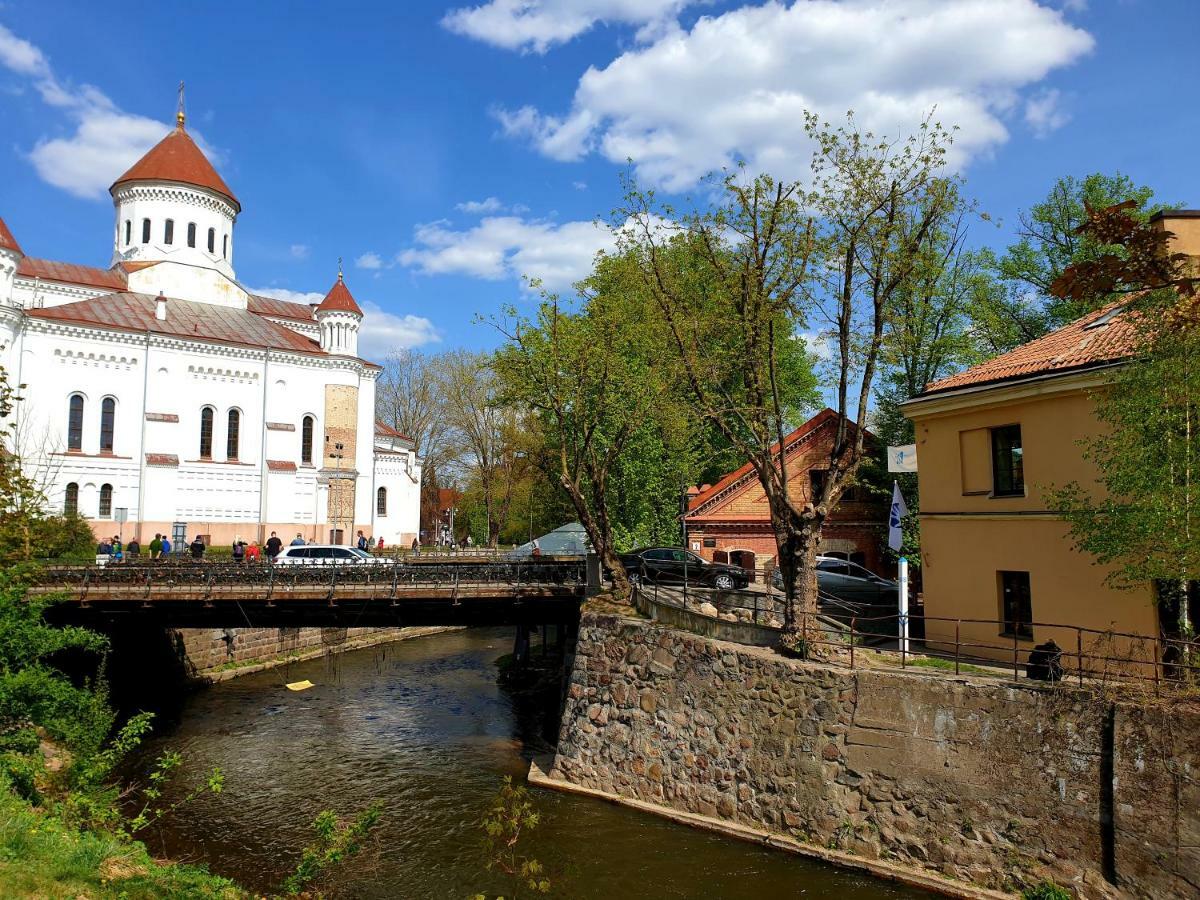 Exceptional Uzupis Bridge 3 Bedroom Apartment Vilnius Luaran gambar