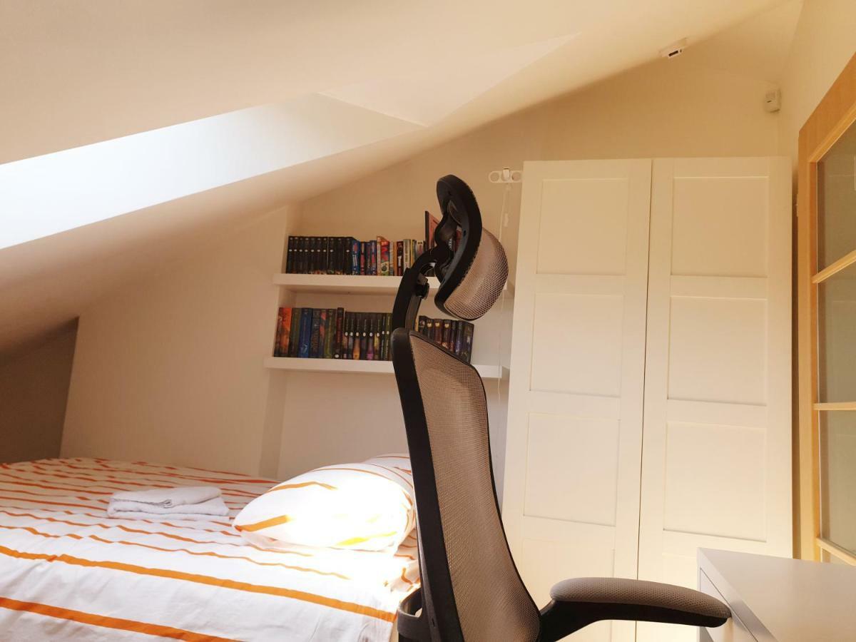 Exceptional Uzupis Bridge 3 Bedroom Apartment Vilnius Luaran gambar